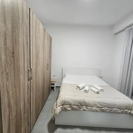 Apartment Daily In Center Tirana