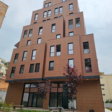 Apartment Daily In Center